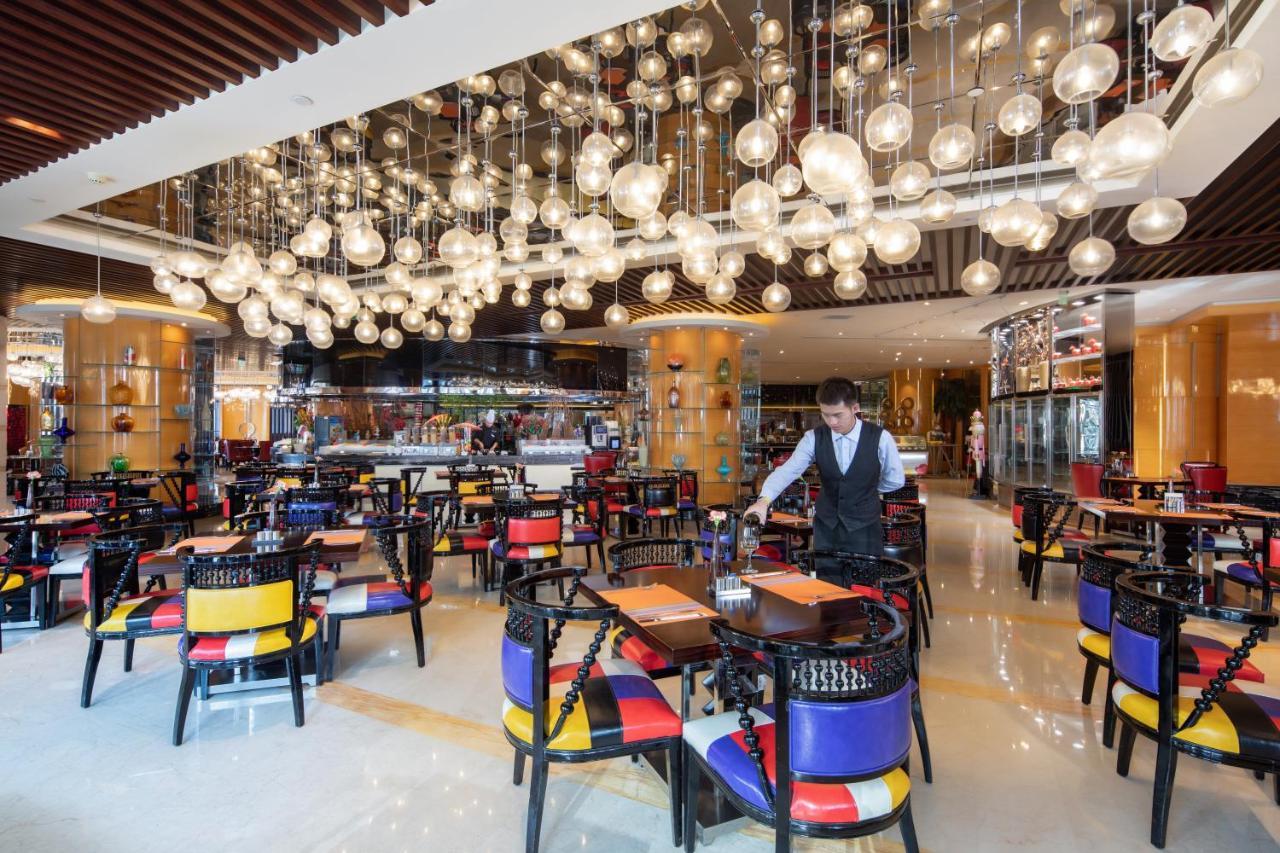 Wyndham Grand Plaza Royale Colorful Yunnan Kunming Exterior foto