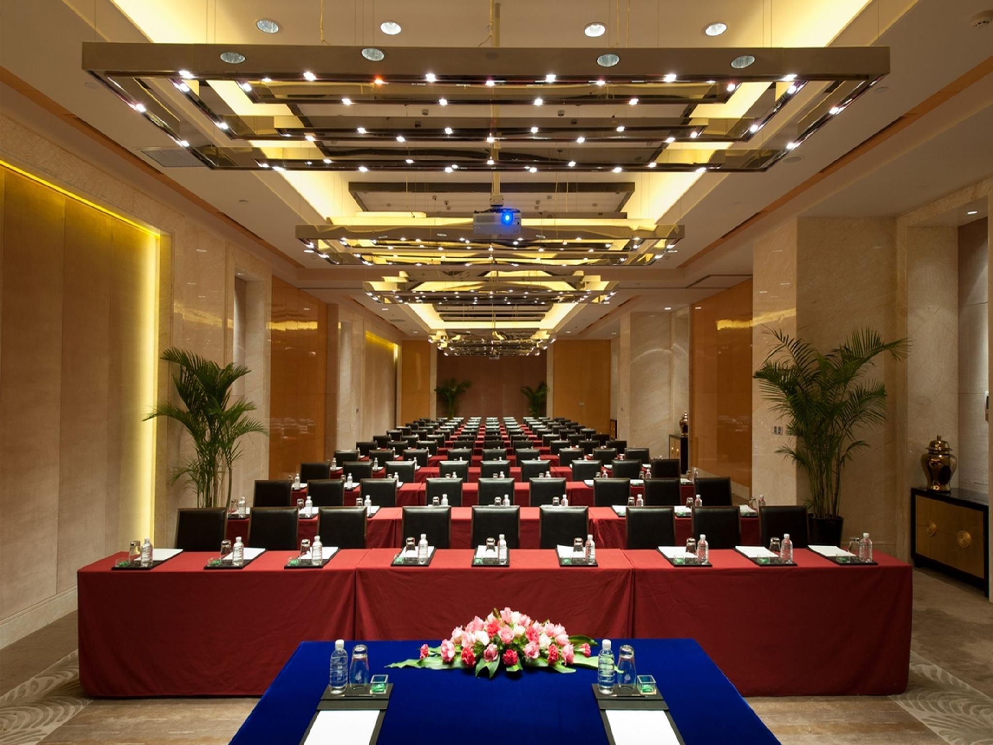 Wyndham Grand Plaza Royale Colorful Yunnan Kunming Exterior foto
